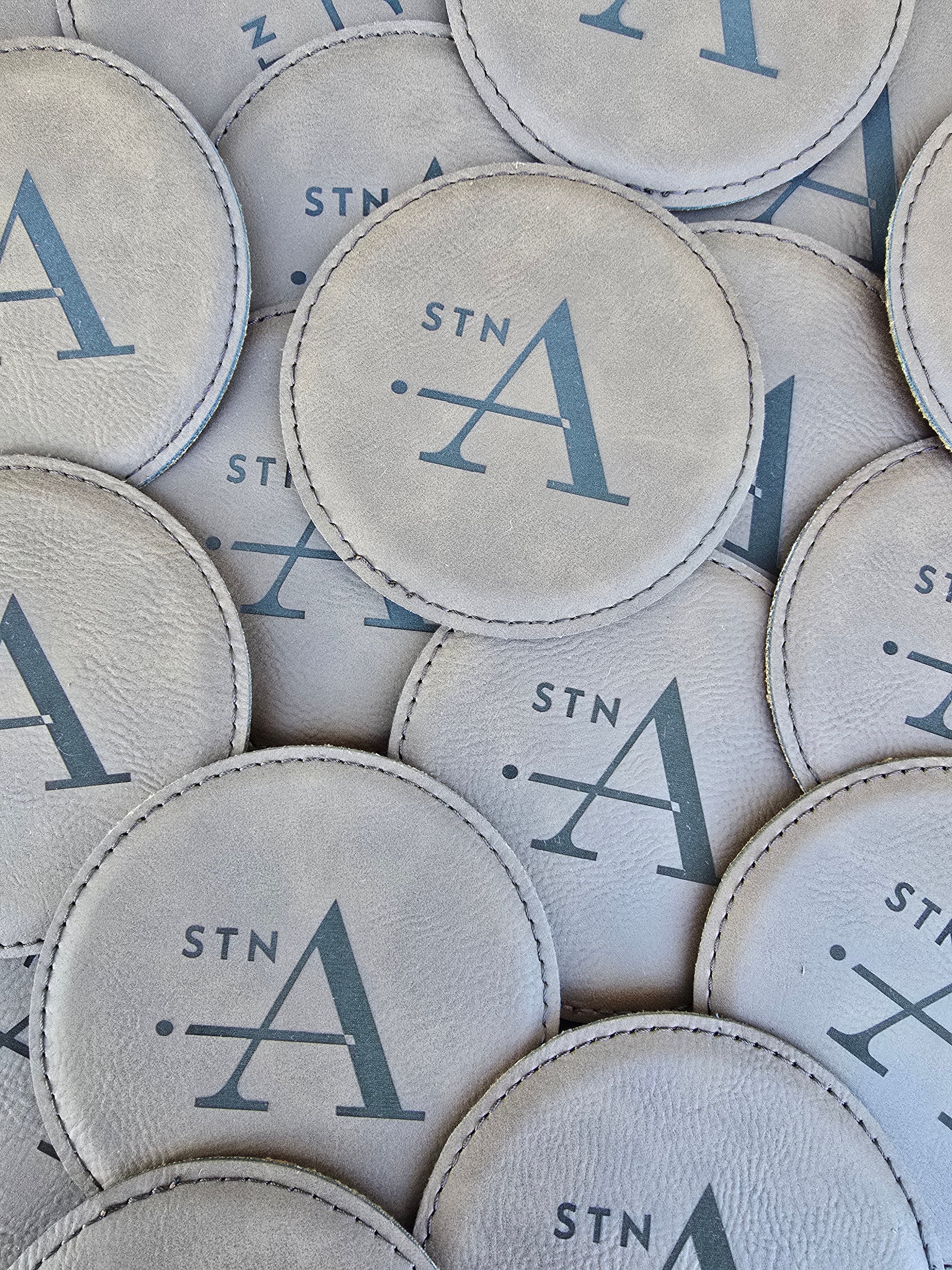 7 Personalized Housewarming Gift Ideas for New Homeowners